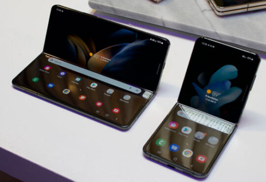 The Best Foldable Phones of the Year