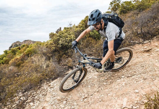 10 Accessories You Need For Mountain Biking