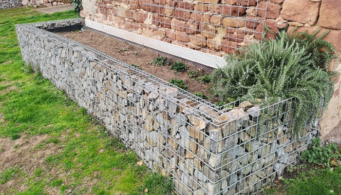 Benefits of Using Galvanized Steel for Your Gabion Raised