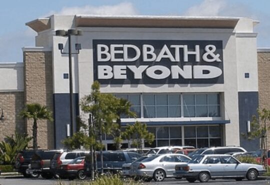 Bed Bath & Beyond Store